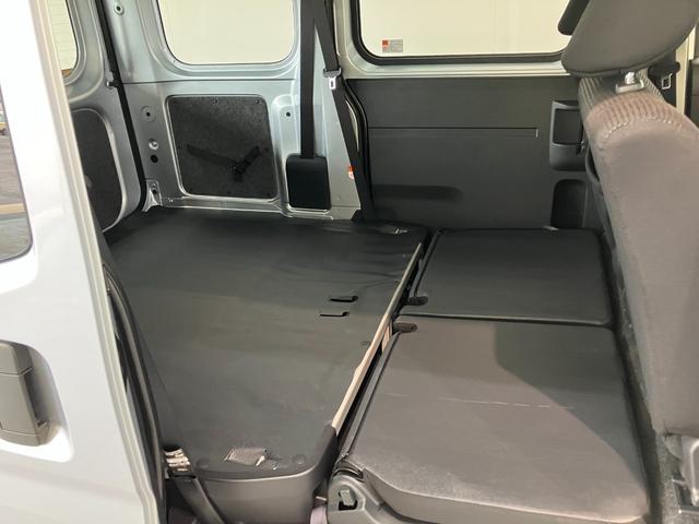 ハイゼットカーゴクルーズ　４ＷＤ　デジタルインナーミラー　スマートキー衝突被害軽減ブレーキ　スマアシ　コーナーセンサー　Ｂｌｕｅｔｏｏｔｈ／ＵＳＢチューナー　スマートキー　前席パワーウインドウ　両側スライドドア　デジタルインナーミラー　パートタイム４ＷＤ（滋賀県）の中古車
