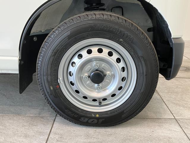 ハイゼットカーゴDX 4WD コーナーセンサー キーレス オートライト衝突被害軽減ブレーキ スマアシ パートタイム4WD コーナーセンサー 前席パワーウインドウ AM/FMステレオ 両側スライドドア オートライト マニュアルレベリング キーレスエントリー(滋賀県)の中古車