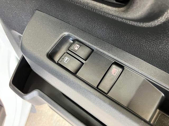 ハイゼットカーゴDX 4WD コーナーセンサー キーレス オートライト衝突被害軽減ブレーキ スマアシ パートタイム4WD コーナーセンサー 前席パワーウインドウ AM/FMステレオ 両側スライドドア オートライト マニュアルレベリング キーレスエントリー(滋賀県)の中古車