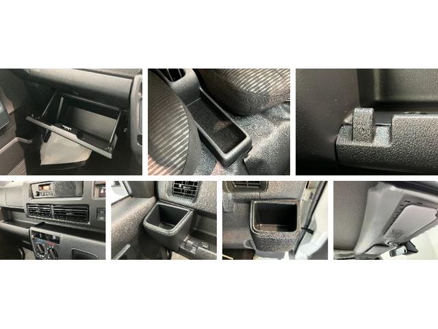 ハイゼットカーゴDX 4WD コーナーセンサー キーレス オートライト衝突被害軽減ブレーキ スマアシ パートタイム4WD コーナーセンサー 前席パワーウインドウ AM/FMステレオ 両側スライドドア オートライト マニュアルレベリング キーレスエントリー(滋賀県)の中古車