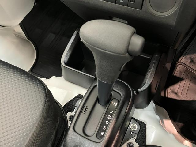 ハイゼットトラックスタンダード　４ＷＤ　９型ディスプレイオーディオ　Ｂカメラ衝突被害軽減ブレーキ　コーナーセンサー　９型ディスプレイオーディオ　Ｂｌｕｅｔｏｏｔｈ　ＵＳＢ　バックカメラ　オートライト　マニュアルレベリング　パートタイム４ＷＤ（滋賀県）の中古車