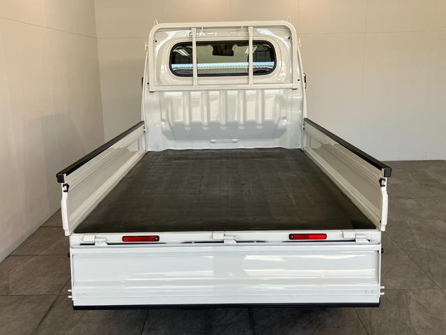 ハイゼットトラックスタンダード　４ＷＤ　９型ディスプレイオーディオ　Ｂカメラ衝突被害軽減ブレーキ　コーナーセンサー　９型ディスプレイオーディオ　Ｂｌｕｅｔｏｏｔｈ　ＵＳＢ　バックカメラ　オートライト　マニュアルレベリング　パートタイム４ＷＤ（滋賀県）の中古車