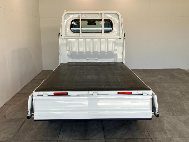 ハイゼットトラックスタンダード　４ＷＤ　９型ディスプレイオーディオ　Ｂカメラ衝突被害軽減ブレーキ　コーナーセンサー　９型ディスプレイオーディオ　Ｂｌｕｅｔｏｏｔｈ　ＵＳＢ　バックカメラ　オートライト　マニュアルレベリング　パートタイム４ＷＤ（滋賀県）の中古車
