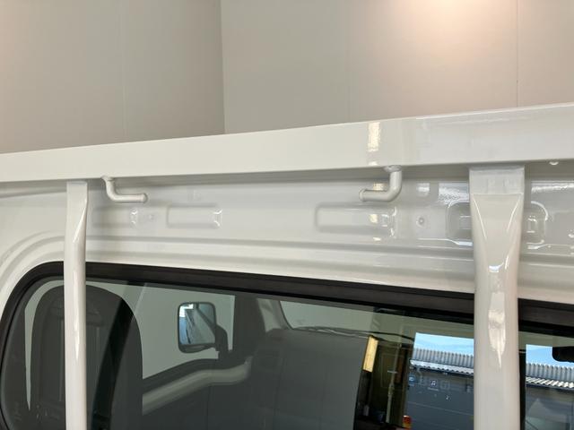 ハイゼットトラックスタンダード　４ＷＤ　９型ディスプレイオーディオ　Ｂカメラ衝突被害軽減ブレーキ　コーナーセンサー　９型ディスプレイオーディオ　Ｂｌｕｅｔｏｏｔｈ　ＵＳＢ　バックカメラ　オートライト　マニュアルレベリング　パートタイム４ＷＤ（滋賀県）の中古車