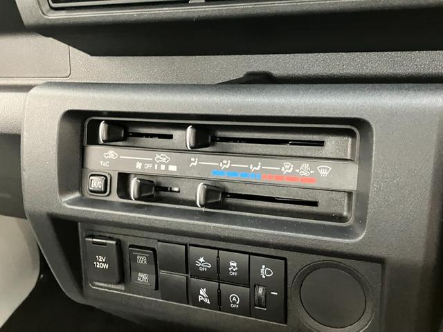 ハイゼットトラックスタンダード　４ＷＤ　９型ディスプレイオーディオ　Ｂカメラ衝突被害軽減ブレーキ　コーナーセンサー　９型ディスプレイオーディオ　Ｂｌｕｅｔｏｏｔｈ　ＵＳＢ　バックカメラ　オートライト　マニュアルレベリング　パートタイム４ＷＤ（滋賀県）の中古車