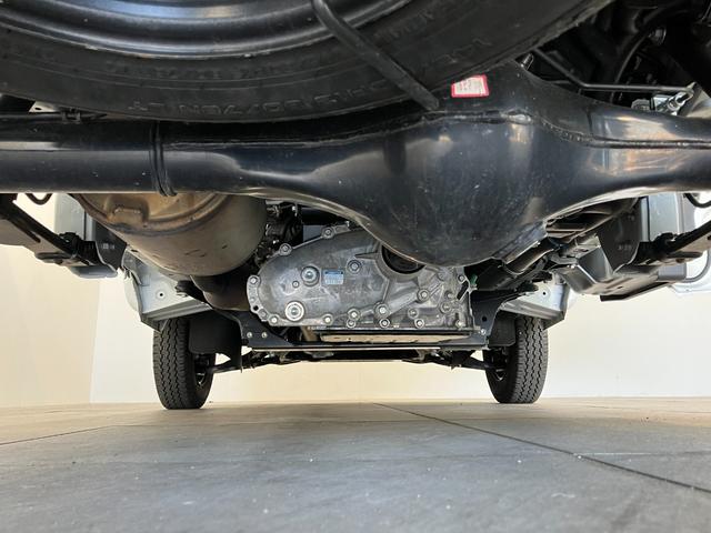 ハイゼットトラックスタンダード　４ＷＤ　９型ディスプレイオーディオ　Ｂカメラ衝突被害軽減ブレーキ　コーナーセンサー　９型ディスプレイオーディオ　Ｂｌｕｅｔｏｏｔｈ　ＵＳＢ　バックカメラ　オートライト　マニュアルレベリング　パートタイム４ＷＤ（滋賀県）の中古車