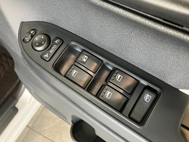 タントX フルセグナビ バックカメラ コーナーセンサー LED衝突被害軽減ブレーキ コーナーセンサー フルセグナビ Bluetooth DVD再生 USB バックカメラ 左側電動スライドドア 前席シートヒーター LED オートライト スマートキー エコアイドル(滋賀県)の中古車