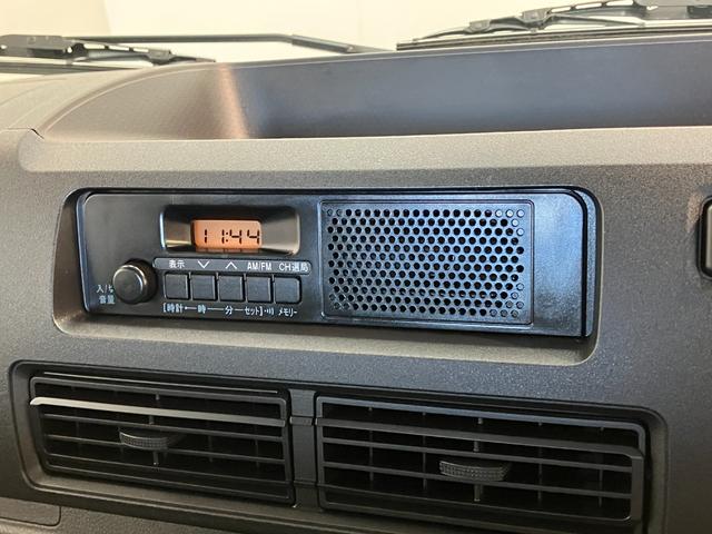 ハイゼットトラックスタンダード 4WD 5MT コーナーセンサー オートライト衝突被害軽減ブレーキ コーナーセンサー パートタイム4WD AM/FMラジオ マニュアルエアコン マニュアルレベリング オートライト 5速マニュアルミッション車(滋賀県)の中古車
