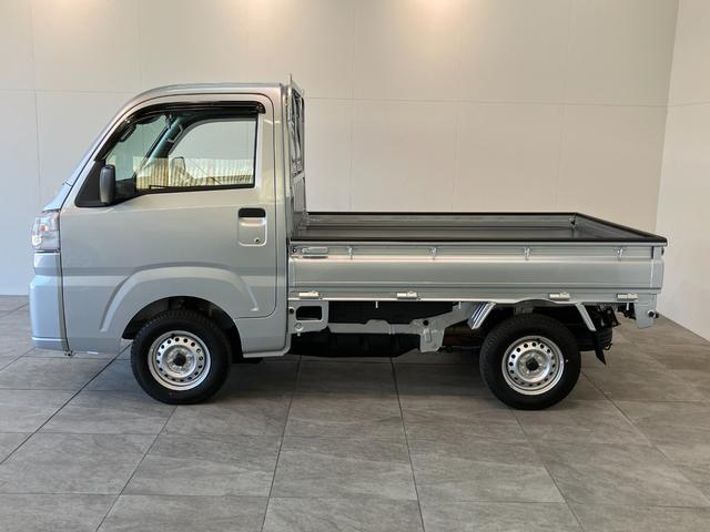 ハイゼットトラックスタンダード 4WD 5MT コーナーセンサー オートライト衝突被害軽減ブレーキ コーナーセンサー パートタイム4WD AM/FMラジオ マニュアルエアコン マニュアルレベリング オートライト 5速マニュアルミッション車(滋賀県)の中古車