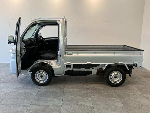 ハイゼットトラックスタンダード 4WD 5MT コーナーセンサー オートライト衝突被害軽減ブレーキ コーナーセンサー パートタイム4WD AM/FMラジオ マニュアルエアコン マニュアルレベリング オートライト 5速マニュアルミッション車(滋賀県)の中古車