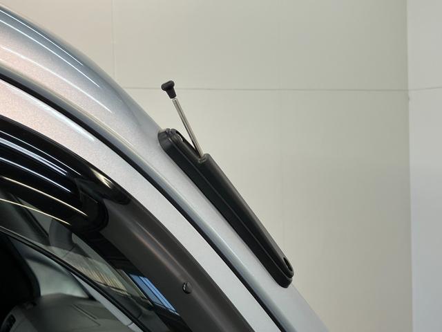 ハイゼットトラックスタンダード 4WD 5MT コーナーセンサー オートライト衝突被害軽減ブレーキ コーナーセンサー パートタイム4WD AM/FMラジオ マニュアルエアコン マニュアルレベリング オートライト 5速マニュアルミッション車(滋賀県)の中古車