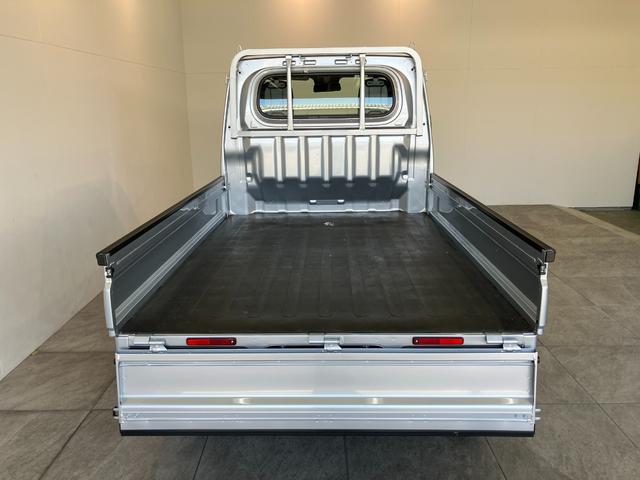 ハイゼットトラックスタンダード 4WD 5MT コーナーセンサー オートライト衝突被害軽減ブレーキ コーナーセンサー パートタイム4WD AM/FMラジオ マニュアルエアコン マニュアルレベリング オートライト 5速マニュアルミッション車(滋賀県)の中古車