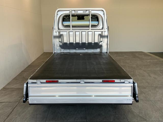ハイゼットトラックスタンダード 4WD 5MT コーナーセンサー オートライト衝突被害軽減ブレーキ コーナーセンサー パートタイム4WD AM/FMラジオ マニュアルエアコン マニュアルレベリング オートライト 5速マニュアルミッション車(滋賀県)の中古車