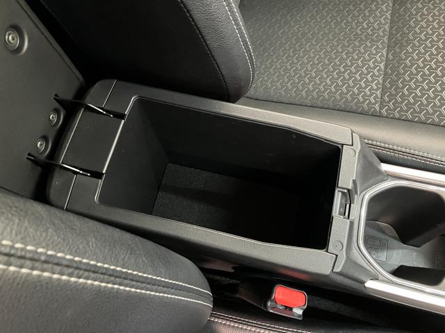 ロッキープレミアムG HEV 9型ディスプレイオーディオ Pカメラ衝突被害軽減ブレーキ コーナーセンサー 9型ディスプレイオーディオ フルセグ Bluetooth USB パノラマカメラ 前後ドラレコ 前席シートヒーター LED レーダークルーズコントロール(滋賀県)の中古車