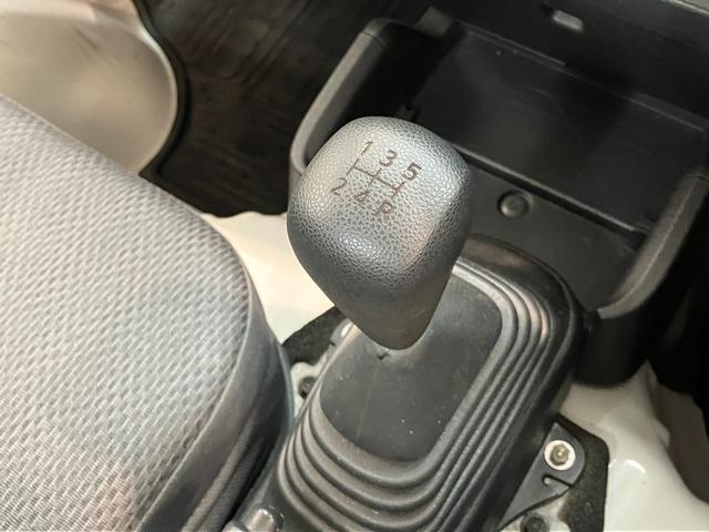 ハイゼットトラックスタンダード エアコン・パワステレス 5MT 車検整備付CDステレオ USB マニュアルレベリング ゲートプロテクター バッテリーカバー 5速マニュアルミッション車(滋賀県)の中古車