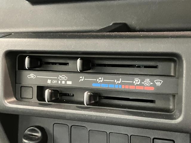 ハイゼットトラックスタンダード エアコン・パワステレス 5MT 車検整備付CDステレオ USB マニュアルレベリング ゲートプロテクター バッテリーカバー 5速マニュアルミッション車(滋賀県)の中古車