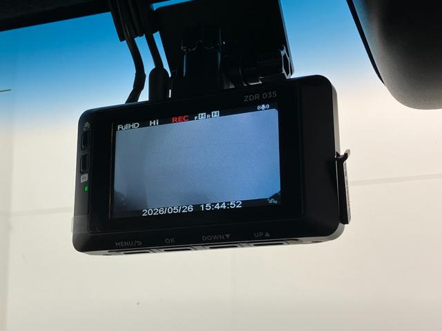 Ｎ−ＢＯＸカスタムＬ　フルセグナビ　バックカメラ　前後ドラレコ　クルコン衝突被害軽減ブレーキ　コーナーセンサー　フルセグナビ　ＤＶＤ再生　Ｂｌｕｅｔｏｏｔｈ　ＵＳＢ　バックカメラ　前後ドラレコ　ＥＴＣ　レーダークルーズコントロール　左側電動スライドドア　シートヒーター（滋賀県）の中古車