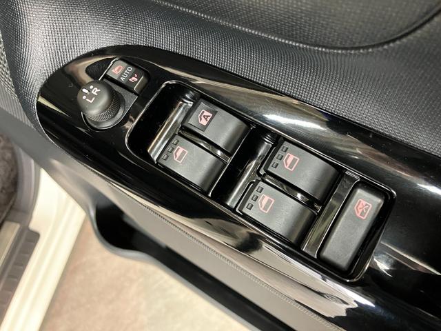 ムーヴキャンバスGブラックアクセントVS SA3 8型ナビ パノラマカメラ衝突被害軽減ブレーキ 8インチフルセグナビ DVD再生 Bluetooth USB パノラマカメラ 前後ドラレコ ETC 両側電動スライドドア LED オートライト オートエアコン エコアイドル(滋賀県)の中古車