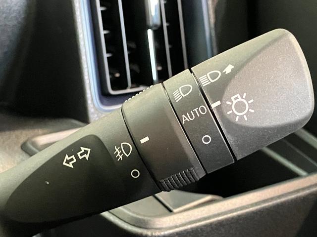 タントカスタムＸリミテッド　９型Ｄ．Ａ　届出済未使用車衝突被害軽減ブレーキ　コーナーセンサー　９型ディスプレイオーディオ　Ｂｌｕｅｔｏｏｔｈ　ＵＳＢ　バックカメラ　両側電動スライドドア　前席シートヒーター　ＬＥＤ　レーダークルコン　スマートキー（滋賀県）の中古車