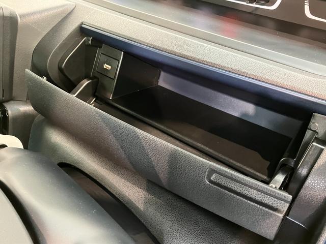 タントカスタムＲＳリミテッド　ターボ　クルコン　届出済未使用車衝突被害軽減ブレーキ　コーナーセンサー　バックカメラ（ナビ装着時用）　両側電動スライドドア　前席シートヒーター　電動パーキングブレーキ　ＬＥＤ　オートライト　オートエアコン　クルーズコントロール（滋賀県）の中古車