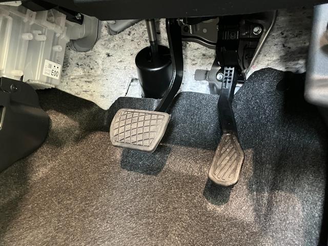 タントカスタムＲＳリミテッド　ターボ　クルコン　届出済未使用車衝突被害軽減ブレーキ　コーナーセンサー　バックカメラ（ナビ装着時用）　両側電動スライドドア　前席シートヒーター　電動パーキングブレーキ　ＬＥＤ　オートライト　オートエアコン　クルーズコントロール（滋賀県）の中古車