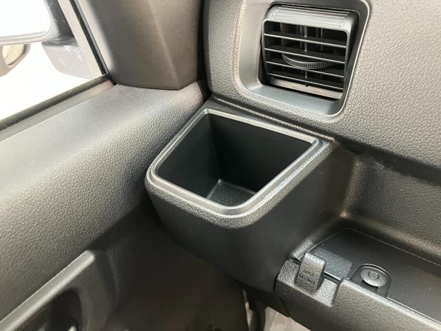 ハイゼットカーゴＤＸ　４ＷＤ　ＣＶＴ車　コーナーセンサー　キーレス　前席ＰＷ衝突被害軽減ブレーキ　スマアシ　パートタイム４ＷＤ　コーナーセンサー　前席パワーウインドウ　ＡＭ／ＦＭステレオ　両側スライドドア　オートライト　マニュアルレベリング　キーレスエントリー（滋賀県）の中古車