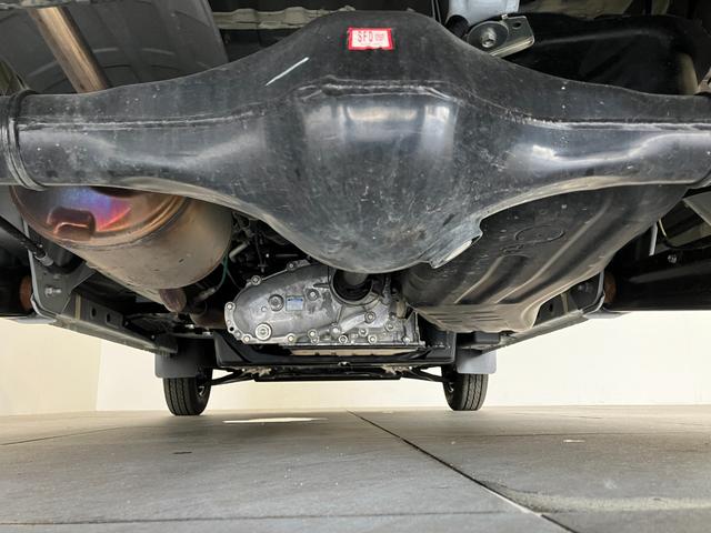 ハイゼットカーゴＤＸ　４ＷＤ　ＣＶＴ車　コーナーセンサー　キーレス　前席ＰＷ衝突被害軽減ブレーキ　スマアシ　パートタイム４ＷＤ　コーナーセンサー　前席パワーウインドウ　ＡＭ／ＦＭステレオ　両側スライドドア　オートライト　マニュアルレベリング　キーレスエントリー（滋賀県）の中古車