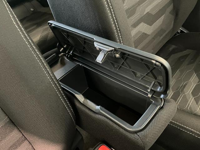 タフトＧダーククロムベンチャー　９Ｄ．Ａ　クルコン　届出済未使用車衝突被害軽減ブレーキ　コーナーセンサー　９型ディスプレイオーディオ　フルセグ　Ｂｌｕｅｔｏｏｔｈ　ＵＳＢ　バックカメラ　前席シートヒーター　ＬＥＤ　オートライト　レーダークルーズコントロール（滋賀県）の中古車