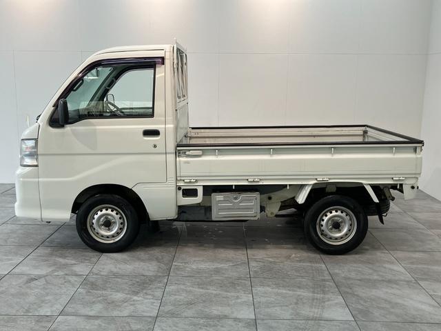ハイゼットトラックエアコン・パワステ スペシャル 2WD 5MT車2WD 5速マニュアルミッション車 エアコン パワステ AM/FMラジオ マニュアルレベリング 工具箱 バッテリーカバー(滋賀県)の中古車