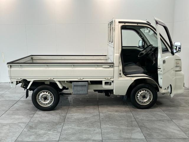 ハイゼットトラックエアコン・パワステ スペシャル 2WD 5MT車2WD 5速マニュアルミッション車 エアコン パワステ AM/FMラジオ マニュアルレベリング 工具箱 バッテリーカバー(滋賀県)の中古車