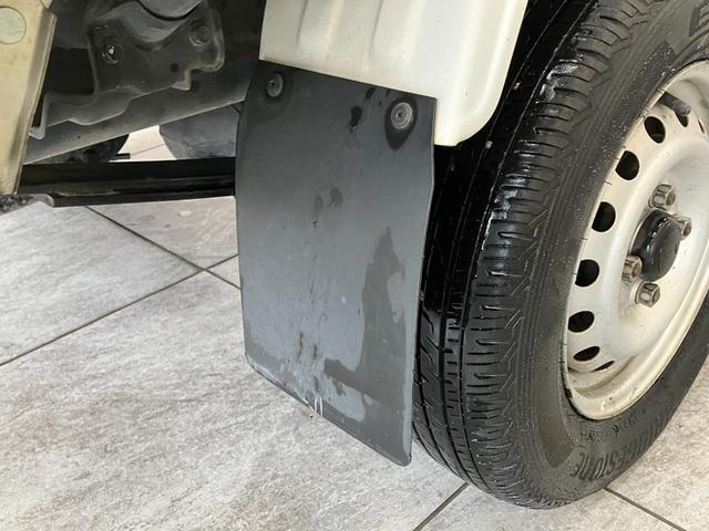 ハイゼットトラックエアコン・パワステ スペシャル 2WD 5MT車2WD 5速マニュアルミッション車 エアコン パワステ AM/FMラジオ マニュアルレベリング 工具箱 バッテリーカバー(滋賀県)の中古車