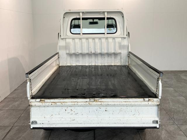 ハイゼットトラックエアコン・パワステ スペシャル 2WD 5MT車2WD 5速マニュアルミッション車 エアコン パワステ AM/FMラジオ マニュアルレベリング 工具箱 バッテリーカバー(滋賀県)の中古車