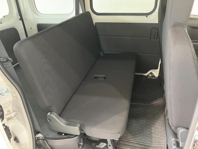 ハイゼットカーゴＤＸ　４ＷＤ　コーナーセンサー　ＡＭ／ＦＭラジオ　キーレス衝突被害軽減ブレーキ　スマアシ　パートタイム４ＷＤ　コーナーセンサー　前席パワーウインドウ　ＡＭ／ＦＭステレオ　両側スライドドア　オートライト　マニュアルレベリング　キーレスエントリー（滋賀県）の中古車