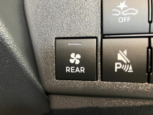 ハイゼットカーゴＤＸ　４ＷＤ　コーナーセンサー　ＡＭ／ＦＭラジオ　キーレス衝突被害軽減ブレーキ　スマアシ　パートタイム４ＷＤ　コーナーセンサー　前席パワーウインドウ　ＡＭ／ＦＭステレオ　両側スライドドア　オートライト　マニュアルレベリング　キーレスエントリー（滋賀県）の中古車
