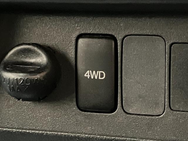 ハイゼットトラックジャンボ　４ＷＤ　ＣＤステレオ　ＥＴＣ　キーレスエントリーＣＤステレオ　ＥＴＣ　マニュアルエアコン　パワーウインドウ　マニュアルレベリング　荷台作業灯　４枚リーフスプリング　キーレスエントリー　パートタイム４ＷＤ　タイヤ４本新品交換済み（滋賀県）の中古車