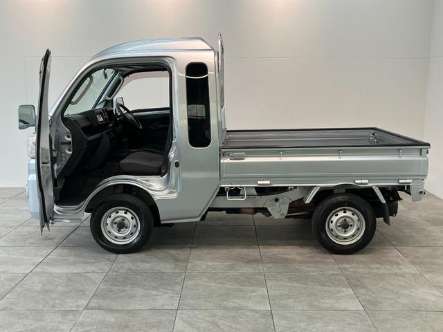 ハイゼットトラックジャンボ　４ＷＤ　ＣＤステレオ　ＥＴＣ　キーレスエントリーＣＤステレオ　ＥＴＣ　マニュアルエアコン　パワーウインドウ　マニュアルレベリング　荷台作業灯　４枚リーフスプリング　キーレスエントリー　パートタイム４ＷＤ　タイヤ４本新品交換済み（滋賀県）の中古車