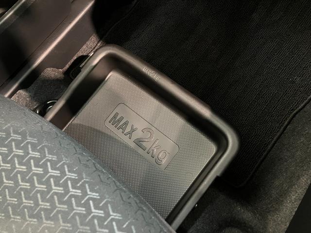 ロッキープレミアムＧ　ＨＥＶ　９型ナビ　パノラマカメラ　前後ドラレコ衝突被害軽減ブレーキ　コーナーセンサー　９型フルセグナビ　Ｂｌｕｅｔｏｏｔｈ　ＤＶＤ　ＵＳＢ　パノラマカメラ　ドラレコ　ＥＴＣ　前席シートヒーター　電動パーキング　ＬＥＤ　レーダークルーズコントロール（滋賀県）の中古車