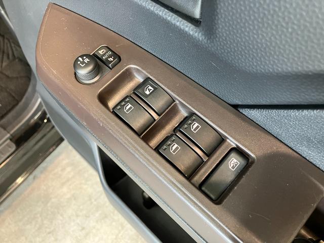 トールG SA2 フルセグナビ パノラマカメラ ドラレコ クルコン衝突被害軽減ブレーキ フルセグナビ Bluetooth USB DVD再生 パノラマカメラ ドラレコ ETC 両側電動スライドドア クルーズコントロール オートエアコン スマートキー エコアイドル(滋賀県)の中古車