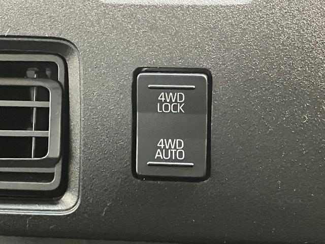 ハイゼットカーゴＤＸ　４ＷＤ　ＣＶＴ車　コーナーセンサー　キーレス　前席ＰＷ衝突被害軽減ブレーキ　スマアシ　コーナーセンサー　キーレス　前席パワーウインドウ　ＡＭ／ＦＭステレオ　両側スライドドア　キーレスエントリー　マニュアルレベリング　パートタイム４ＷＤ（滋賀県）の中古車
