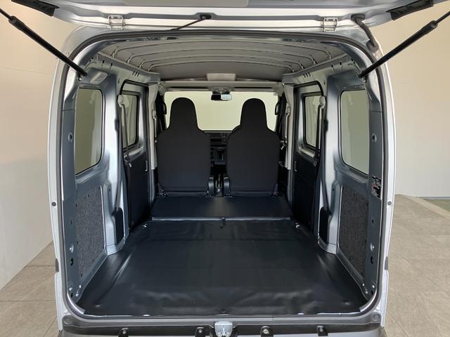 ハイゼットカーゴＤＸ　４ＷＤ　ＣＶＴ車　コーナーセンサー　キーレス　前席ＰＷ衝突被害軽減ブレーキ　スマアシ　コーナーセンサー　キーレス　前席パワーウインドウ　ＡＭ／ＦＭステレオ　両側スライドドア　キーレスエントリー　マニュアルレベリング　パートタイム４ＷＤ（滋賀県）の中古車