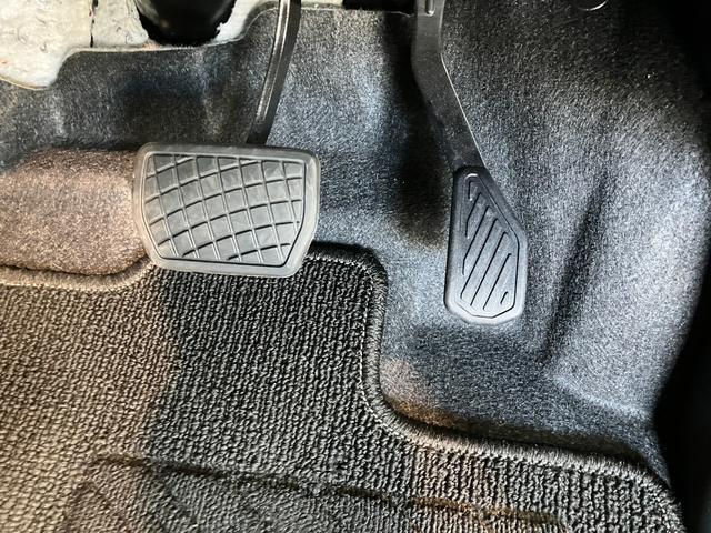 タントカスタムＲＳ　ＩＤＬＥレス　ターボ　ナビ　Ｐカメラ　クルコン衝突被害軽減ブレーキ　コーナーセンサー　フルセグナビ　Ｂｌｕｅｔｏｏｔｈ　ＤＶＤ再生　ＵＳＢ　パノラマカメラ　両側電動スライドドア　前席シートヒーター　ＬＥＤ　レーダークルコン　スマートキー　ターボ（滋賀県）の中古車