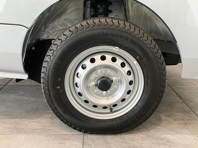 ハイゼットトラックスタンダード　４ＷＤ　５ＭＴ　コーナーセンサー　オートライト衝突被害軽減ブレーキ　コーナーセンサー　パートタイム４ＷＤ　ＡＭ／ＦＭラジオ　マニュアルエアコン　マニュアルレベリング　オートライト（滋賀県）の中古車