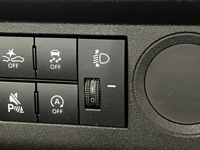 ハイゼットトラックスタンダード　４ＷＤ　５ＭＴ　コーナーセンサー　オートライト衝突被害軽減ブレーキ　コーナーセンサー　パートタイム４ＷＤ　ＡＭ／ＦＭラジオ　マニュアルエアコン　マニュアルレベリング　オートライト（滋賀県）の中古車