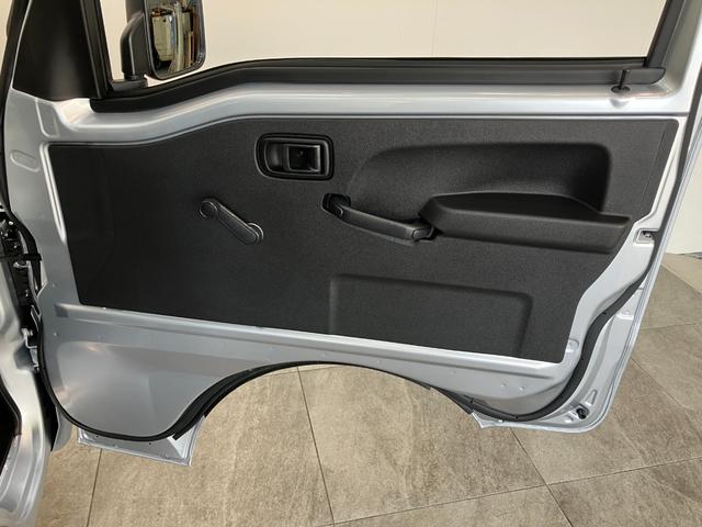 ハイゼットトラックスタンダード　４ＷＤ　５ＭＴ　コーナーセンサー　オートライト衝突被害軽減ブレーキ　コーナーセンサー　パートタイム４ＷＤ　ＡＭ／ＦＭラジオ　マニュアルエアコン　マニュアルレベリング　オートライト（滋賀県）の中古車
