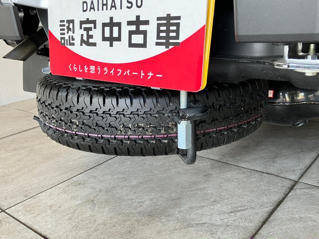 ハイゼットトラックスタンダード　４ＷＤ　５ＭＴ　コーナーセンサー　オートライト衝突被害軽減ブレーキ　コーナーセンサー　パートタイム４ＷＤ　ＡＭ／ＦＭラジオ　マニュアルエアコン　マニュアルレベリング　オートライト（滋賀県）の中古車