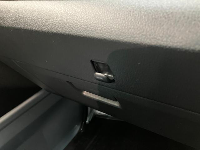 ハイゼットトラックスタンダード　４ＷＤ　５ＭＴ　コーナーセンサー　オートライト衝突被害軽減ブレーキ　コーナーセンサー　パートタイム４ＷＤ　ＡＭ／ＦＭラジオ　マニュアルエアコン　マニュアルレベリング　オートライト（滋賀県）の中古車