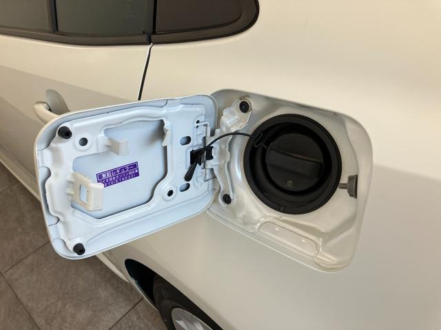カローラハイブリッド S 純正ナビ バックカメラ ドラレコ クルコントヨタセーフティセンス コーナーセンサー 純正ナビ Bluetooth USB バックカメラ ドラレコ ETC レーダークルーズコントロール LED オートライト オートエアコン ハイブリッド車(滋賀県)の中古車