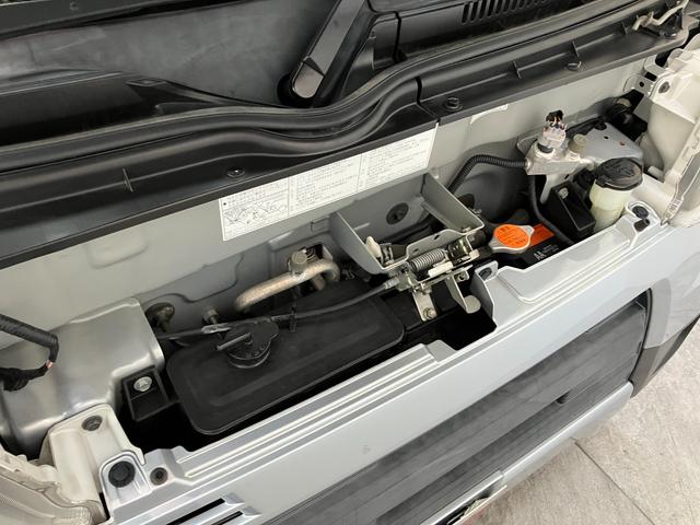 ハイゼットカーゴデラックスＳＡ３　ＣＤステレオ　ＥＴＣ　キーレス　前席Ｐ／Ｗ衝突被害軽減ブレーキ　ＣＤステレオ　ＥＴＣ　Ｂｌｕｅｔｏｏｔｈ　ＵＳＢ　前席パワーウインドウ　キーレスエントリー　両側スライドドア　マニュアルレベリング　エコアイドル（滋賀県）の中古車
