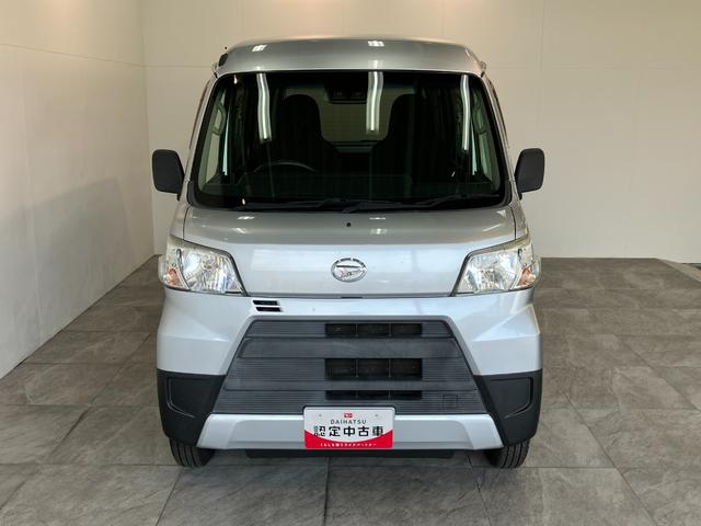 ハイゼットカーゴデラックスＳＡ３　ＣＤステレオ　ＥＴＣ　キーレス　前席Ｐ／Ｗ衝突被害軽減ブレーキ　ＣＤステレオ　ＥＴＣ　Ｂｌｕｅｔｏｏｔｈ　ＵＳＢ　前席パワーウインドウ　キーレスエントリー　両側スライドドア　マニュアルレベリング　エコアイドル（滋賀県）の中古車