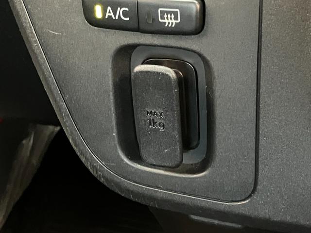 ハイゼットカーゴデラックスＳＡ３　ＣＤステレオ　ＥＴＣ　キーレス　前席Ｐ／Ｗ衝突被害軽減ブレーキ　ＣＤステレオ　ＥＴＣ　Ｂｌｕｅｔｏｏｔｈ　ＵＳＢ　前席パワーウインドウ　キーレスエントリー　両側スライドドア　マニュアルレベリング　エコアイドル（滋賀県）の中古車